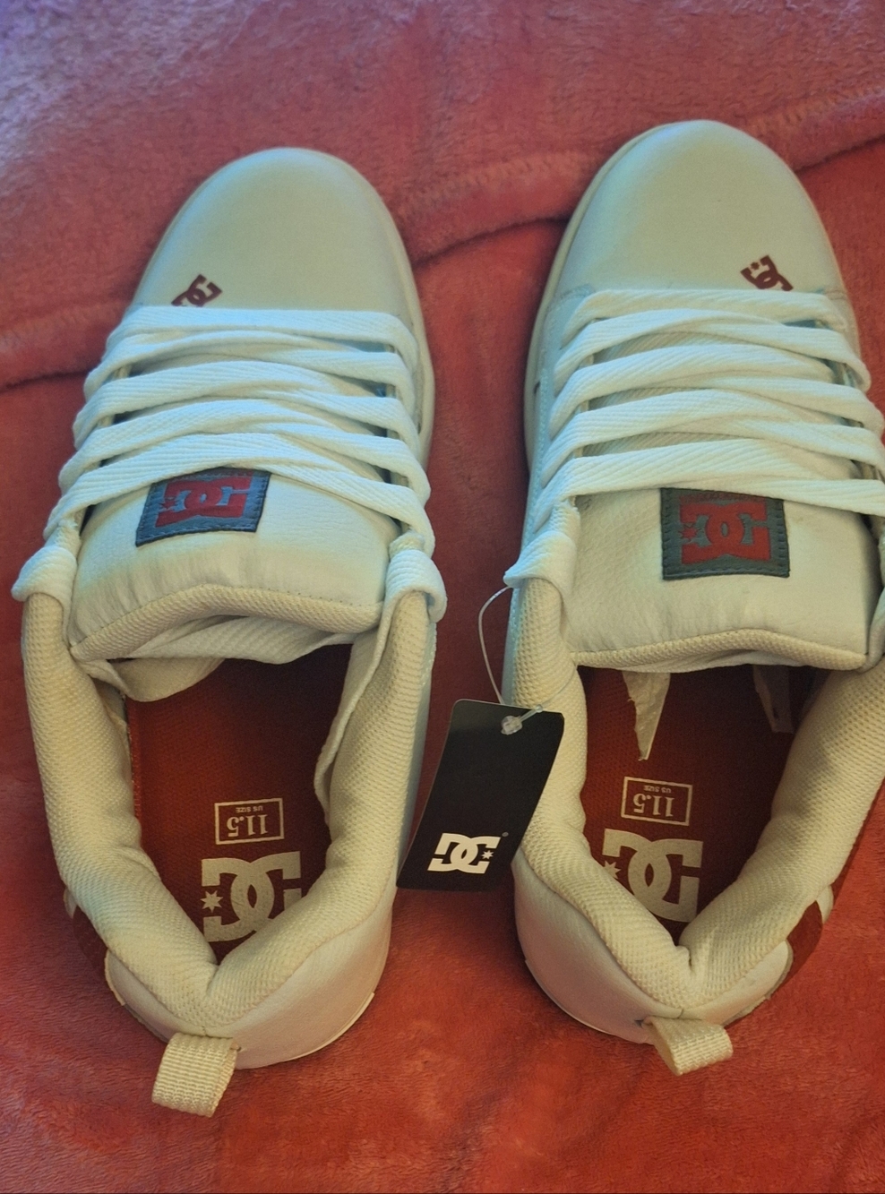 Mens *Brand New w/tags* Red & White DC Skater Shoes Size 11.5 - Picture 3 of 12